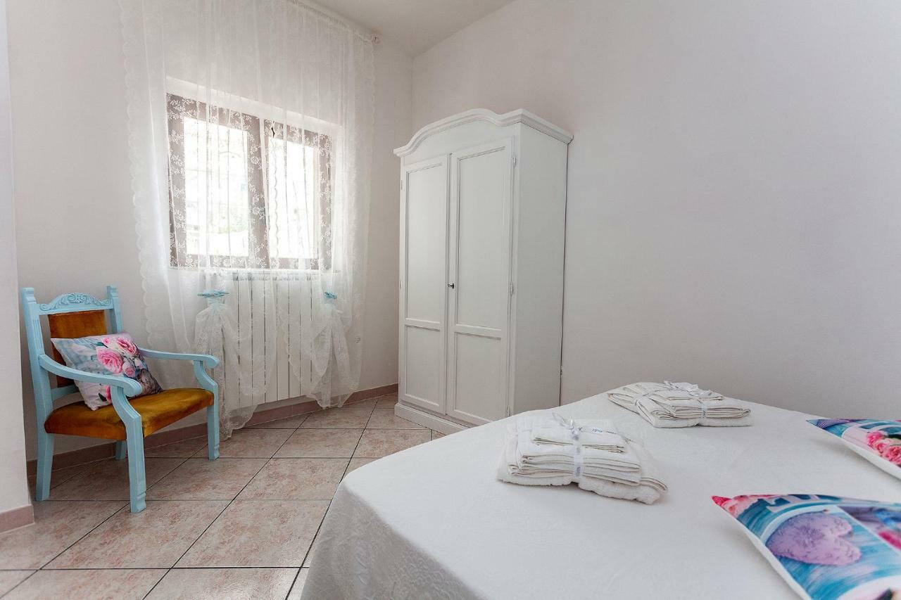 Lulu Marin Casa Vacanze Praia A Mare Exterior foto